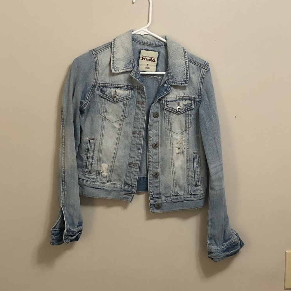 Light wash denim jean jacket